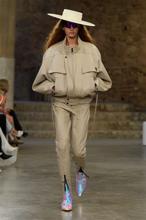 Louis Vuitton cruise 2025